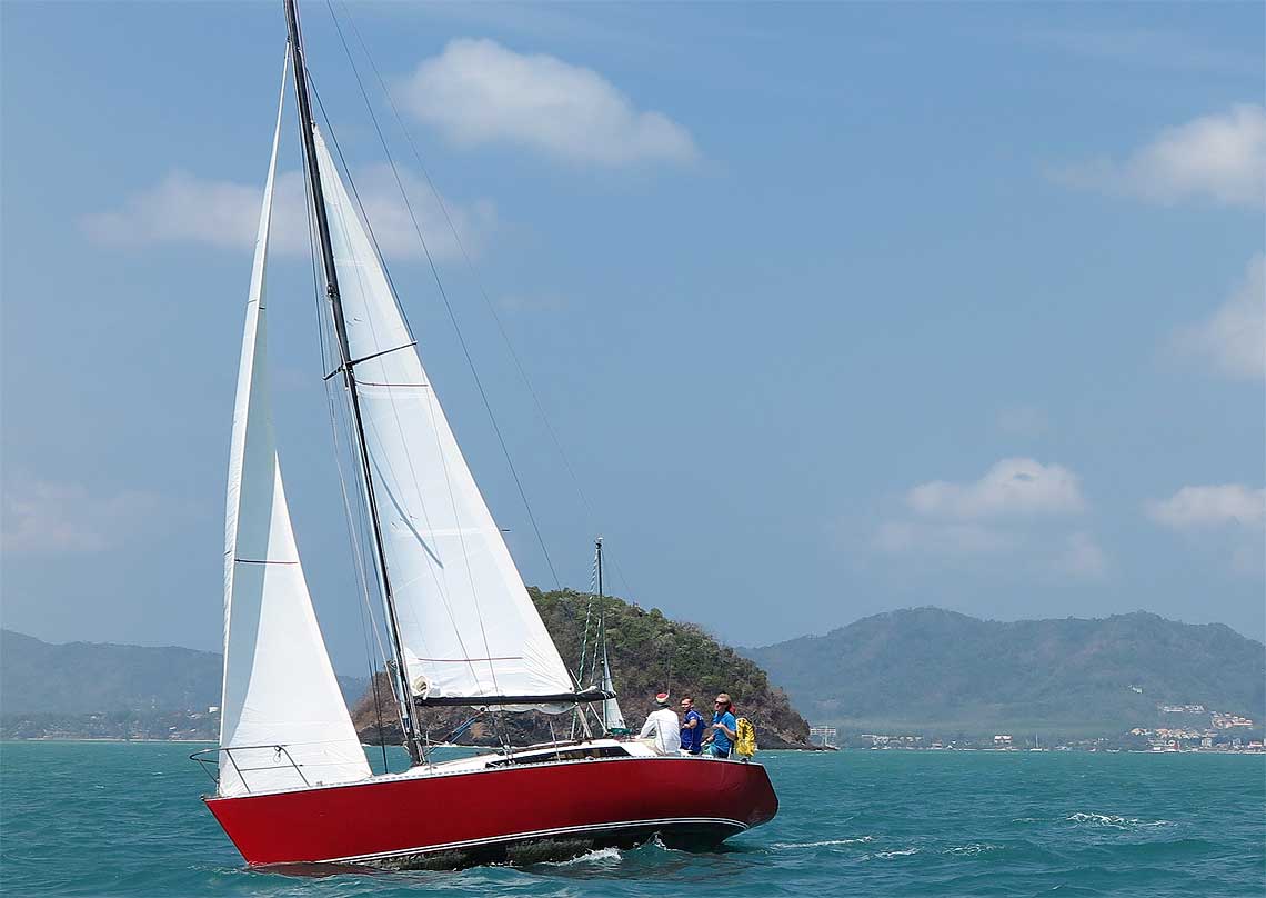 farrgo express off the coast of phuket at the kings cup regatta